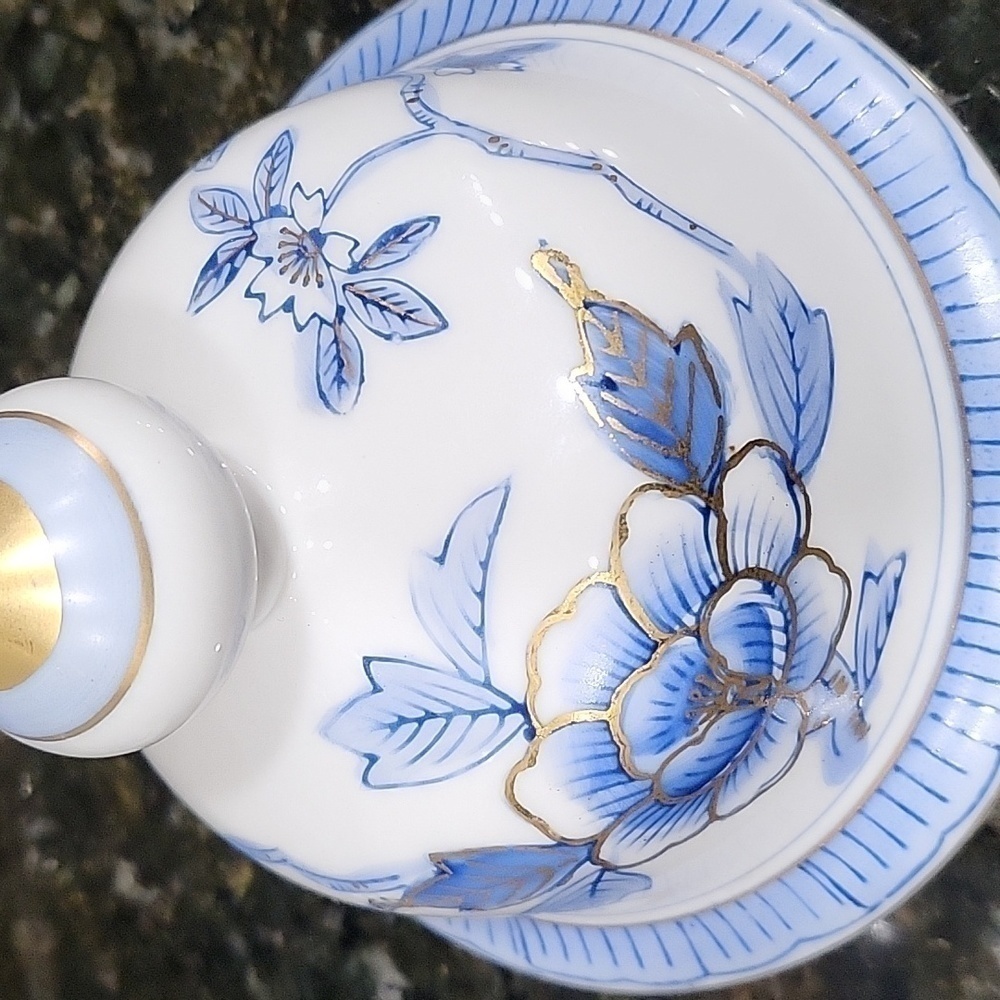 Viintage Gorgeous Andrea by Sadek Floral Ginger Jar #7614 Blue Gold and White - Picture 4 of 8